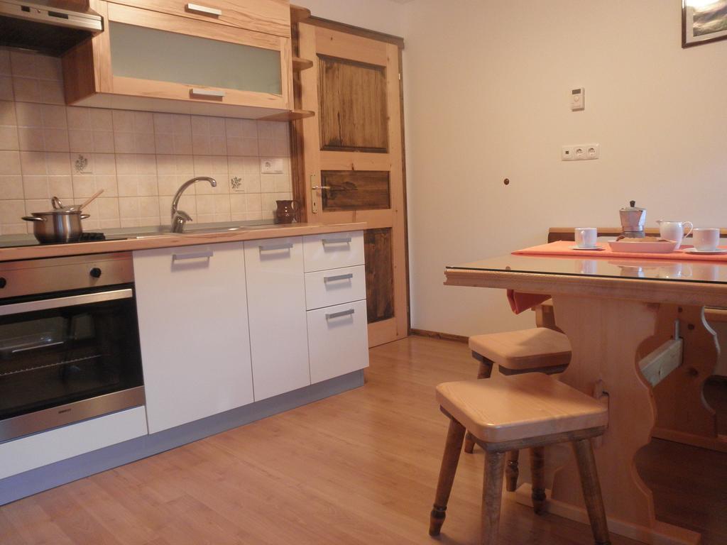 Apartments Cumar เชียร์คโน ห้อง รูปภาพ