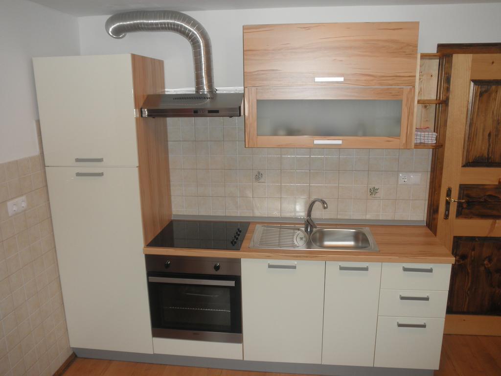 Apartments Cumar เชียร์คโน ห้อง รูปภาพ